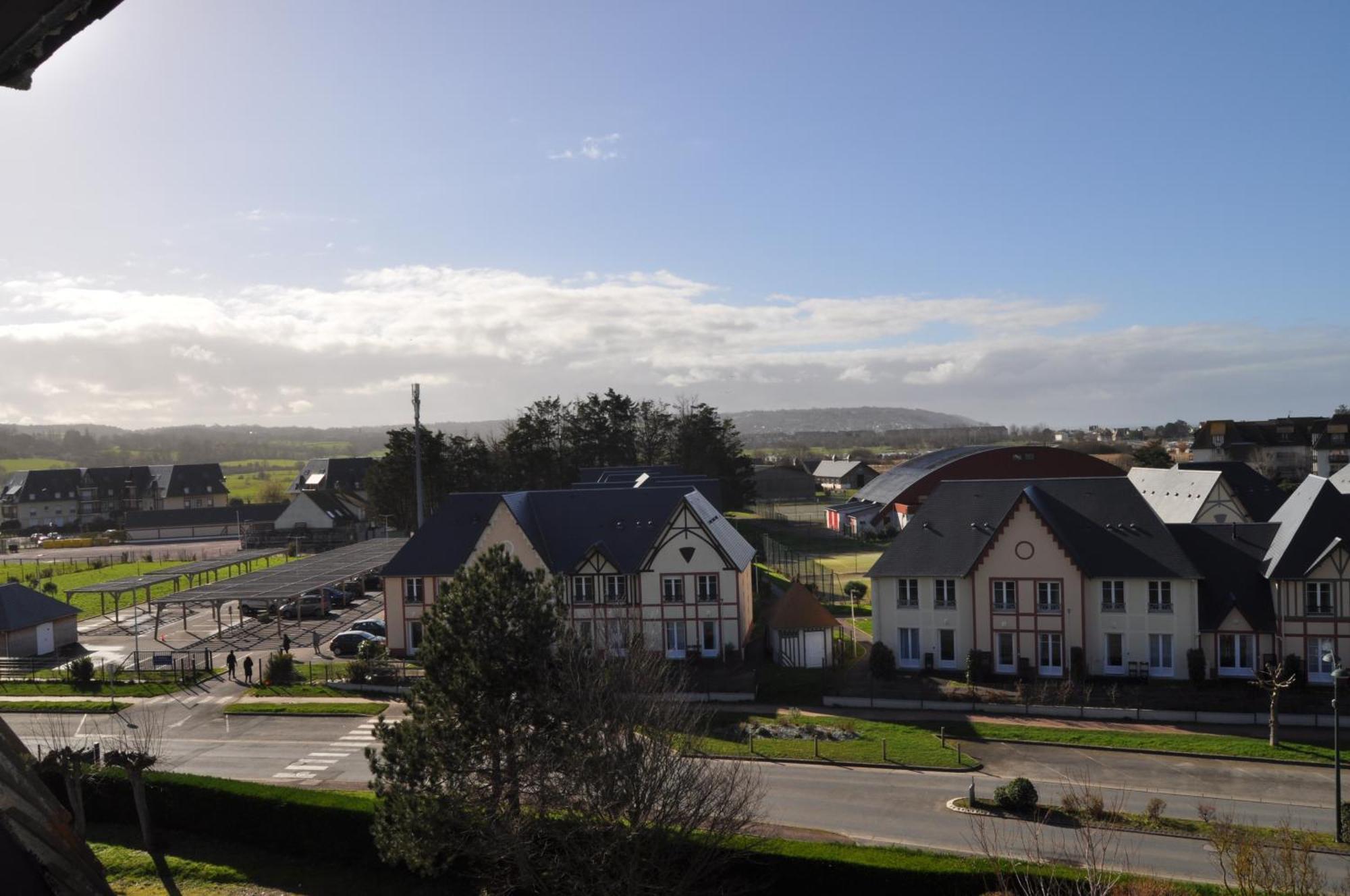Mer Et Soleil A Blonville Sur Mer/ Deauville Exterior photo
