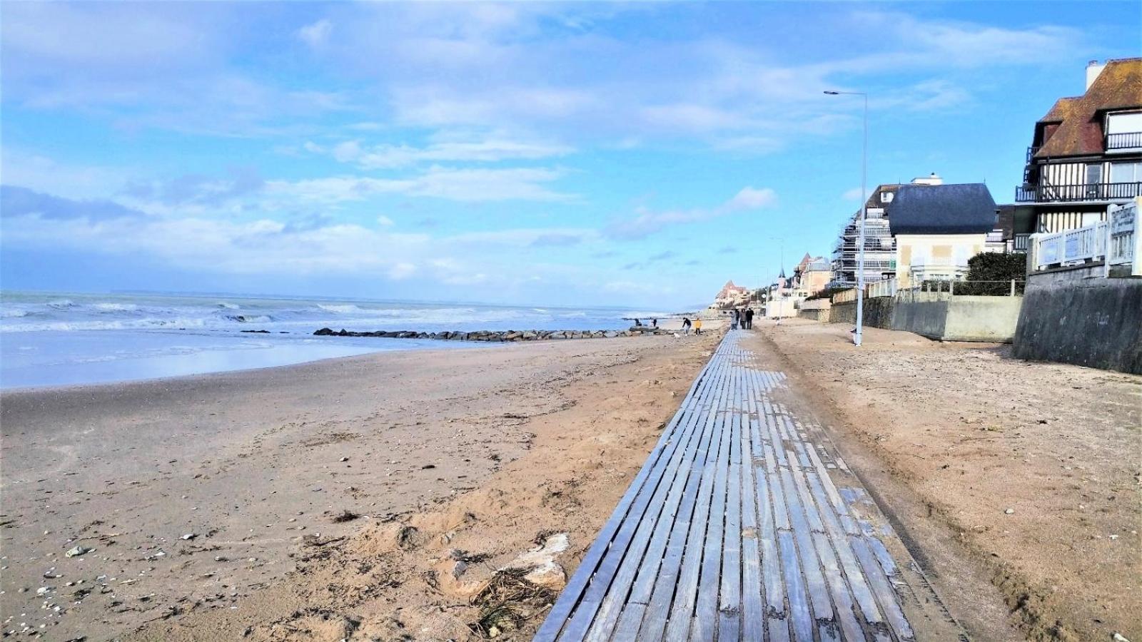 Mer Et Soleil A Blonville Sur Mer/ Deauville Exterior photo